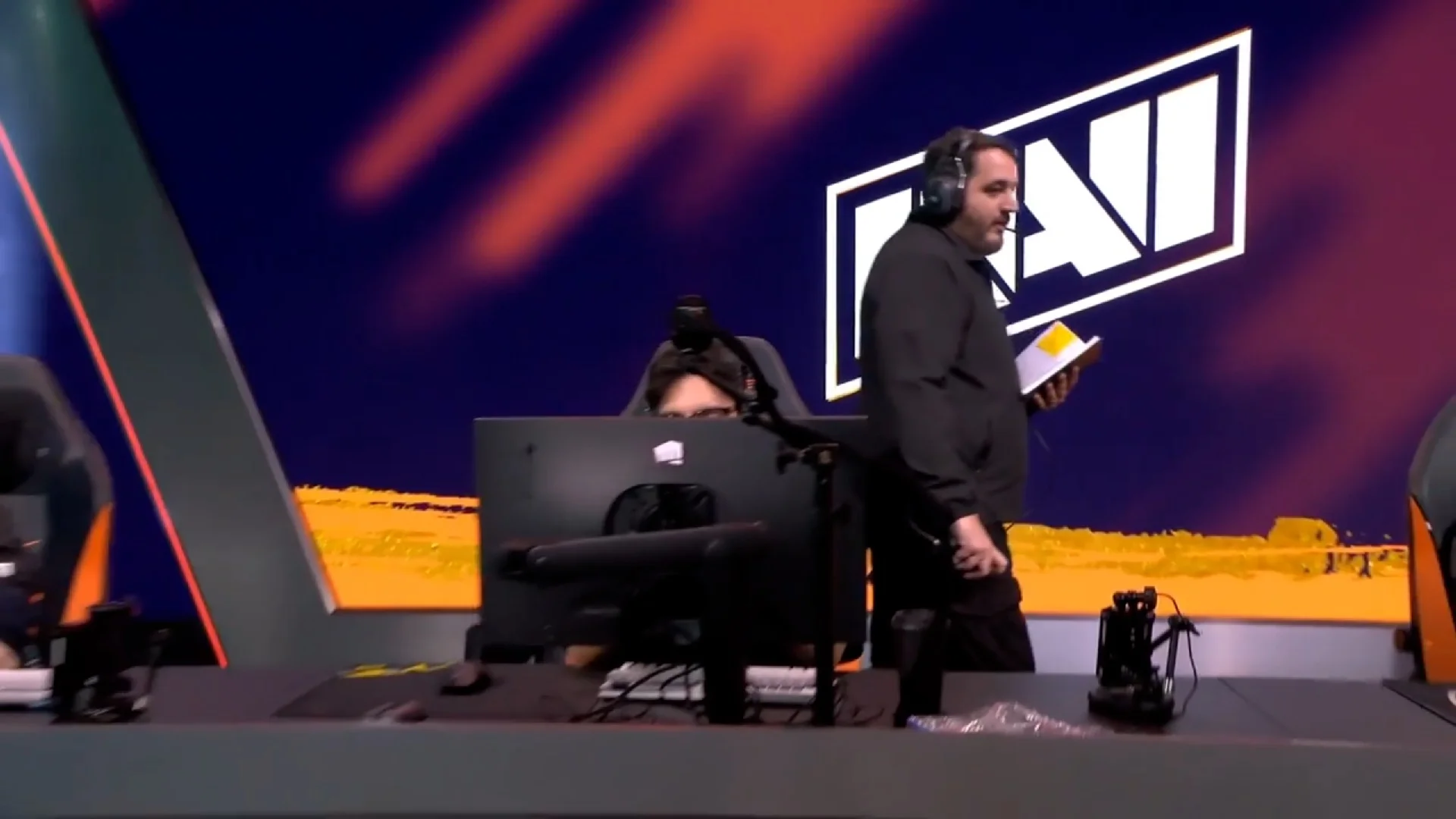 Imagen del roster de NAVI para la Jornada 11 de la LEC Versus